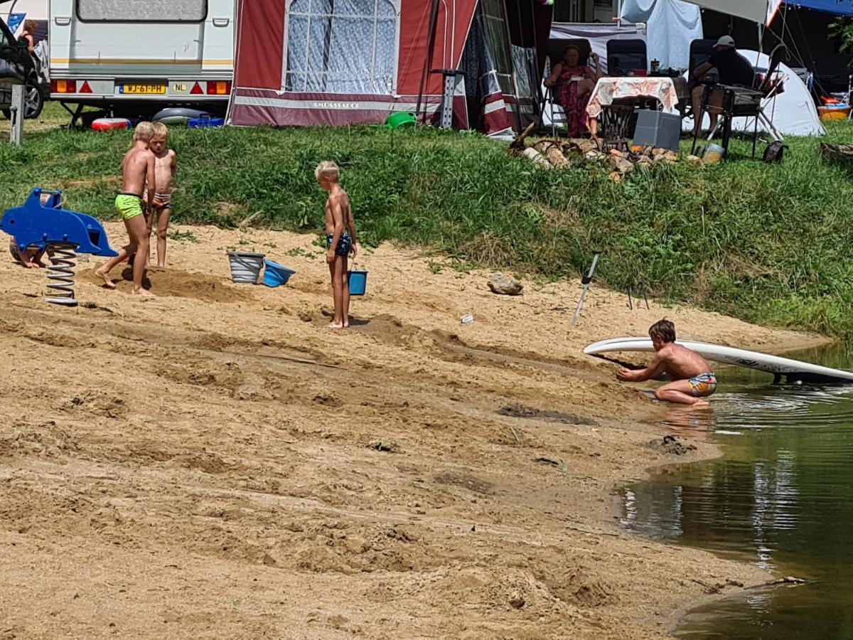 PočátkyCamping Fontana S.R.O.别墅 外观 照片